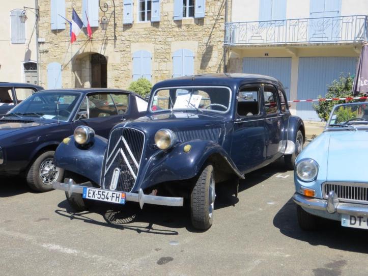 Caylus - vintage cars 3